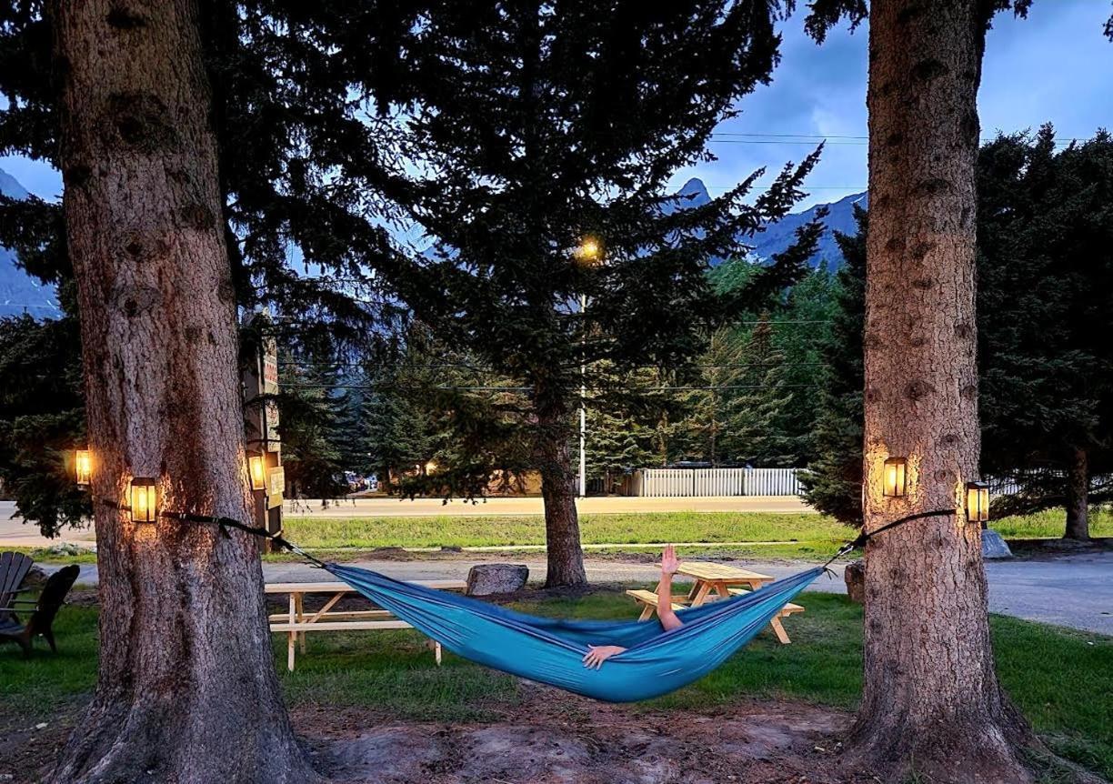 Rundle Mountain