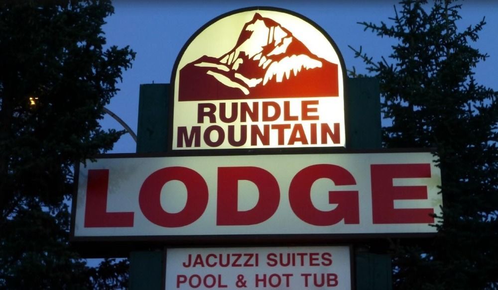 Rundle Mountain Lodge Canmore